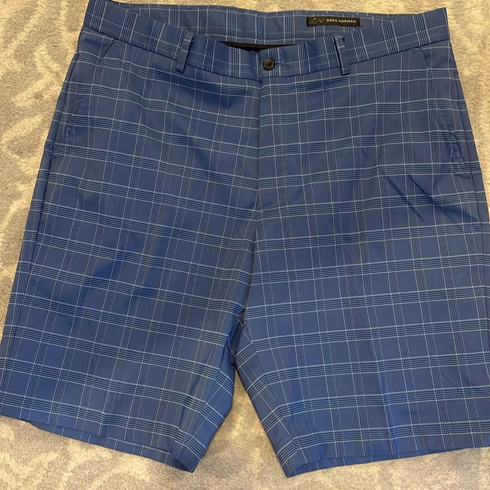 GREG Norman golf shorts navy plaid size 36 EUC